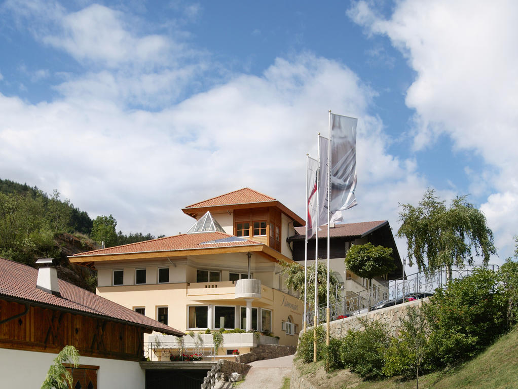 Hotel Klammwirt เฟลด์ทูร์นส์ ภายนอก รูปภาพ